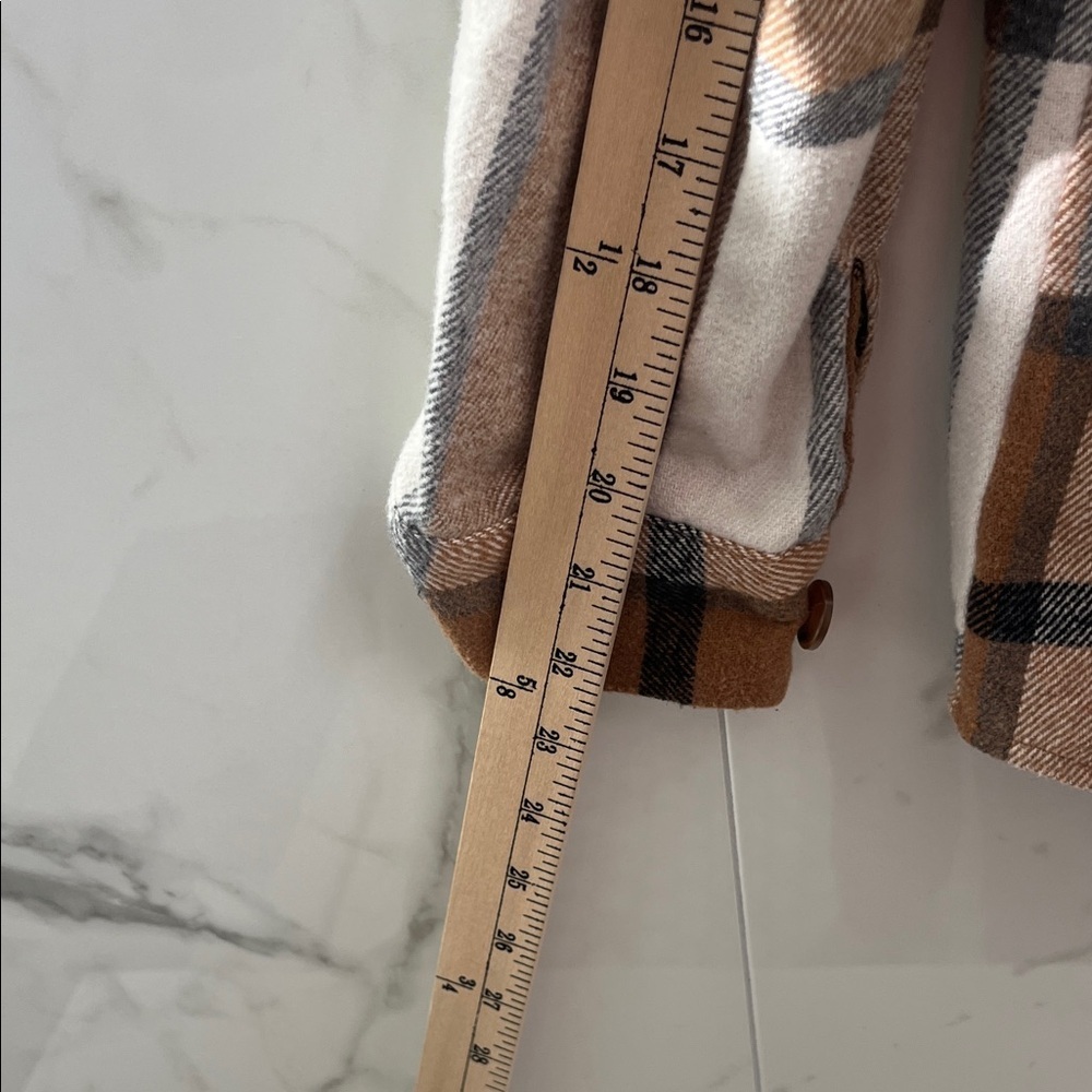 Plaid Button-Up Flannel Shirt - Picture 3 of 7